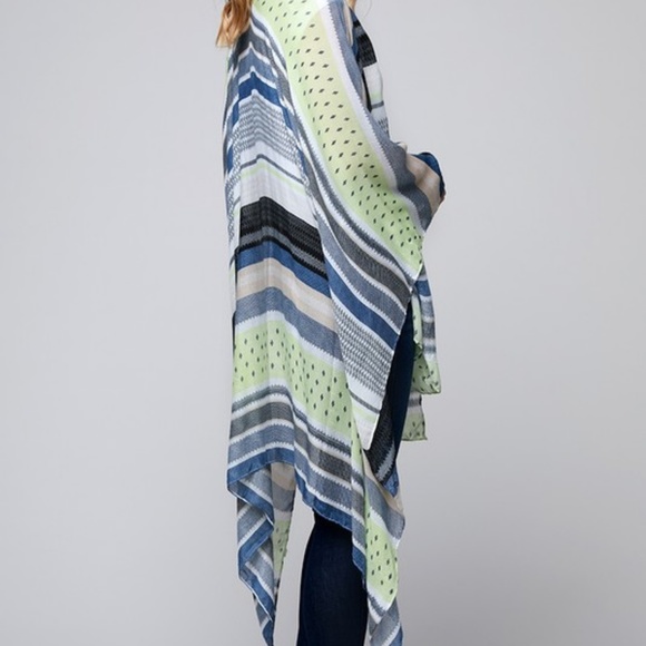 Fashion Kimonos - Picture 5 of 5